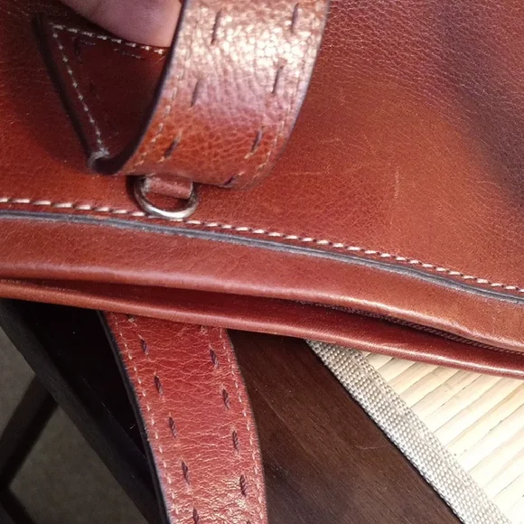 Fossil Rich Brown Leather Shoulder Bag - Picture 5 of 16